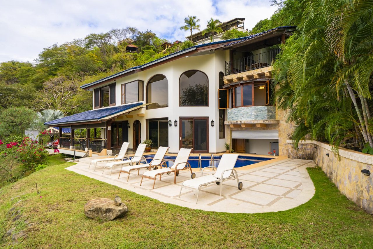 Casa Nikita | 4-Bedroom Ocean View Villa with Pool Near Potrero Beach