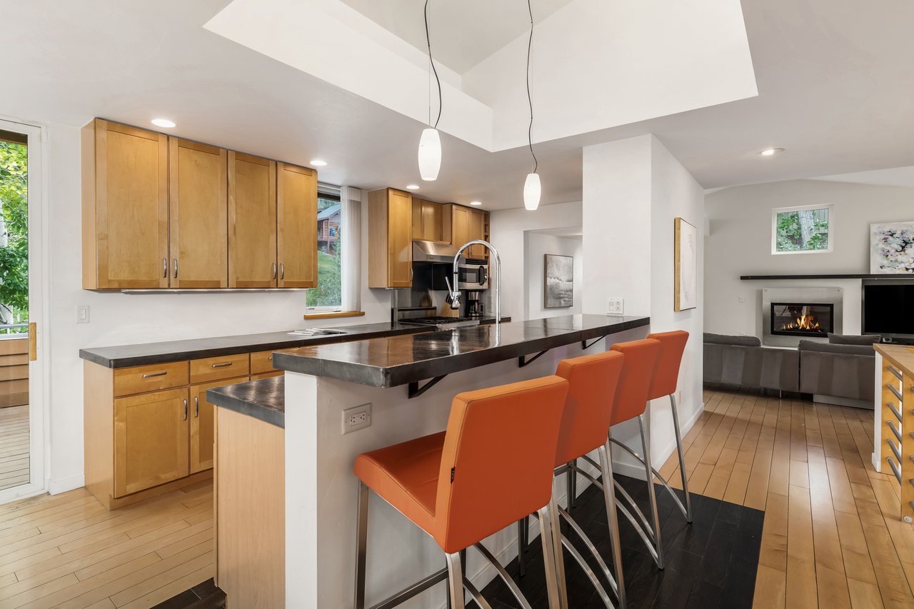11 Russell Trail