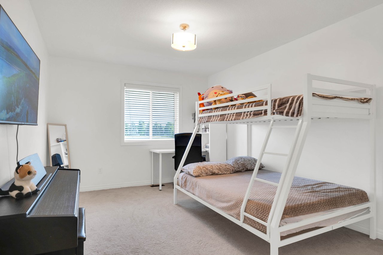 73 Medici Lane Unit: 5