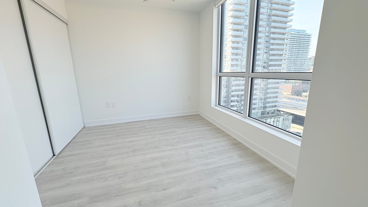 15 Richardson Street Unit: 1404