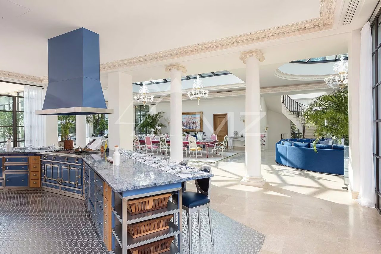 The Venetian Palace: A Jewel of Luxury in Cannes