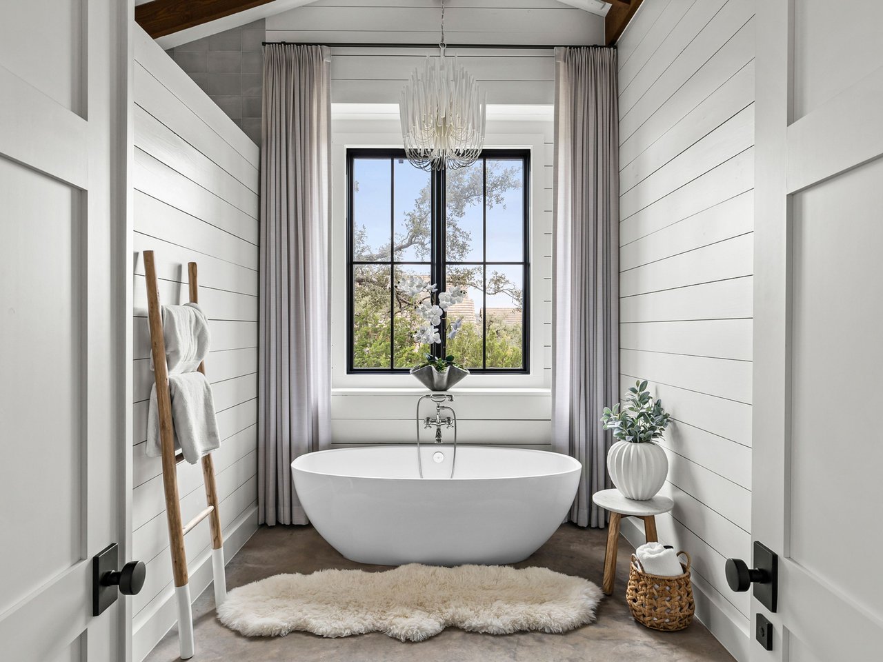 A Modern Hill Country Masterpiece at Creek Road Ranch