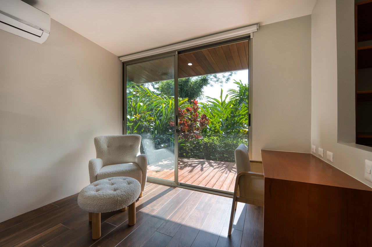 Costa Rican Villa with Whales Tail Views