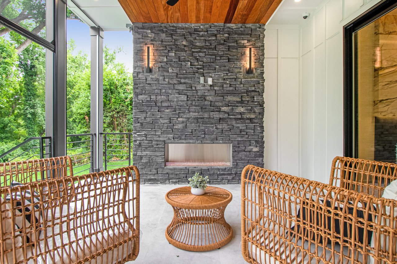 	  	1138 Basil Rd, Mclean, VA 22101