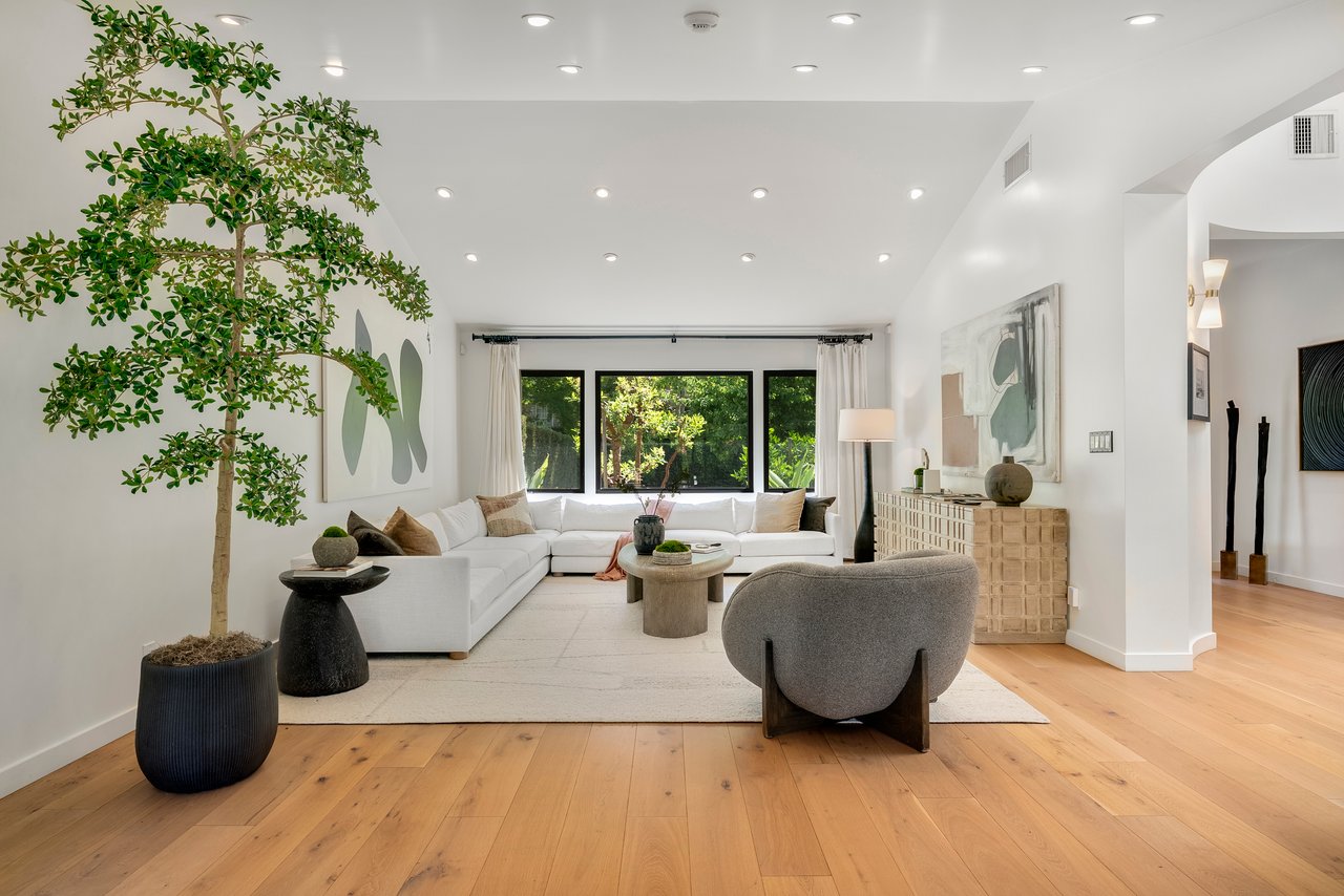 521 Loring Ave, Holmby Hills