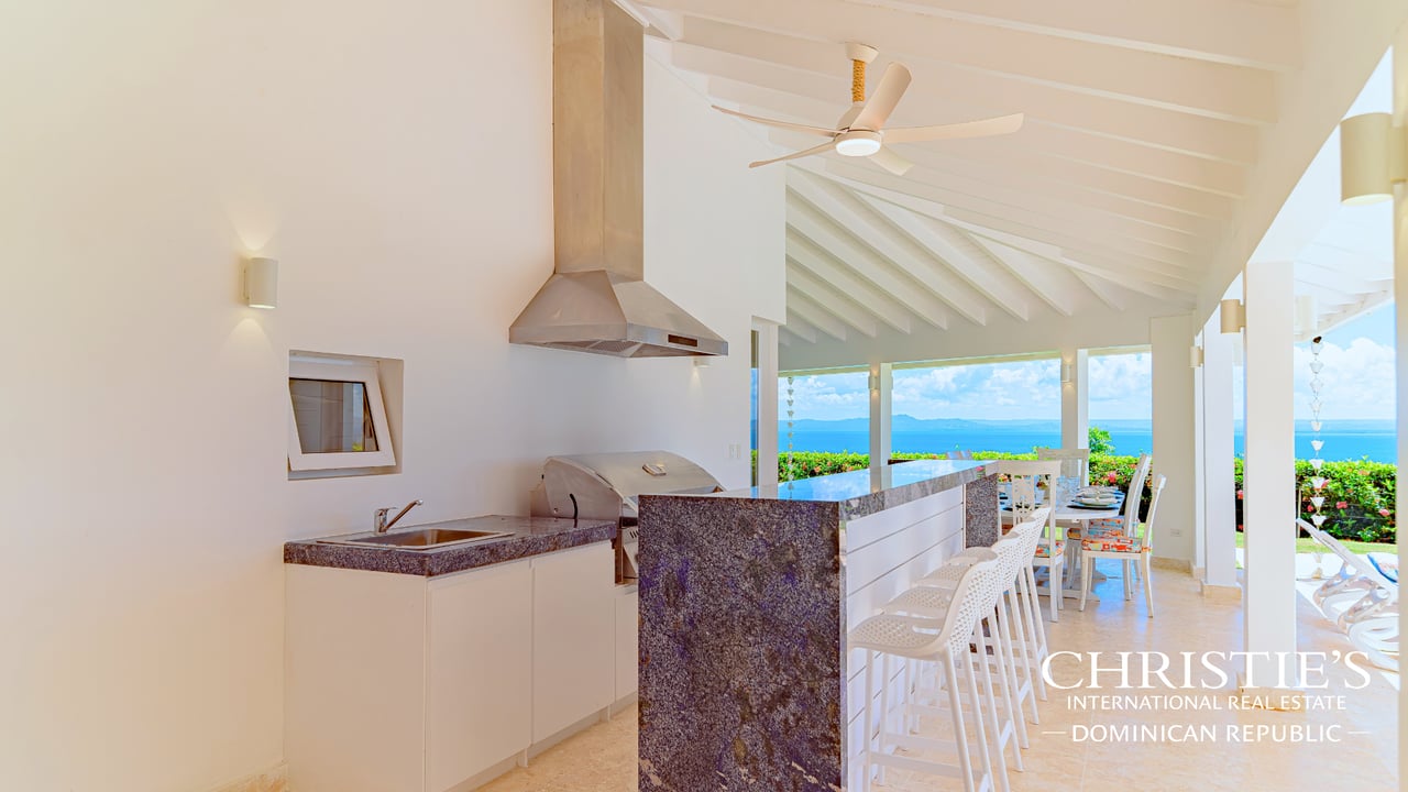 Luxury Ocean View Villa in the Puerto Bahía Resort Community