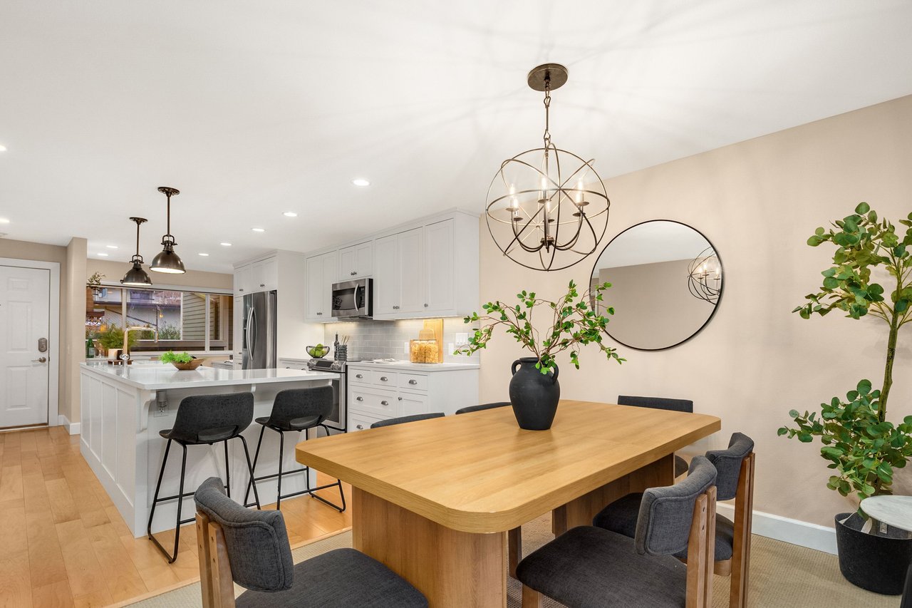 6620 Lake Washington Boulevard NE Unit: 303