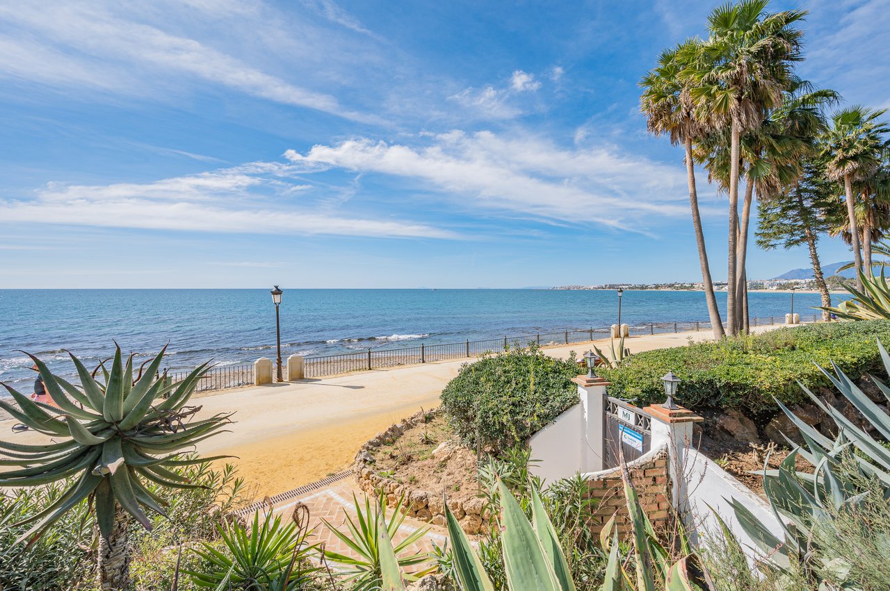 Private Residence at Marina de Puente Romano – Marbella, Spain