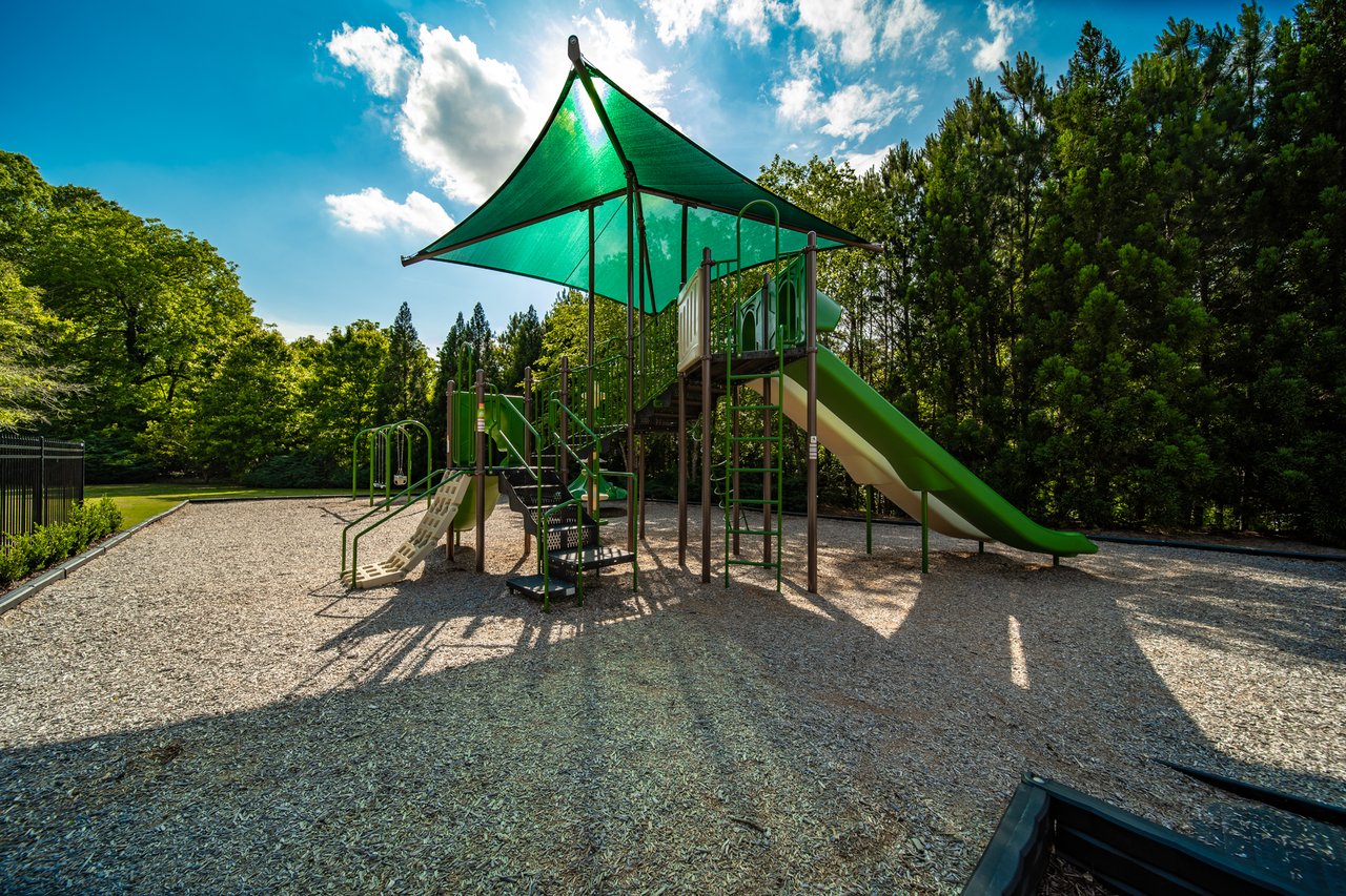 16750 Quayside Drive