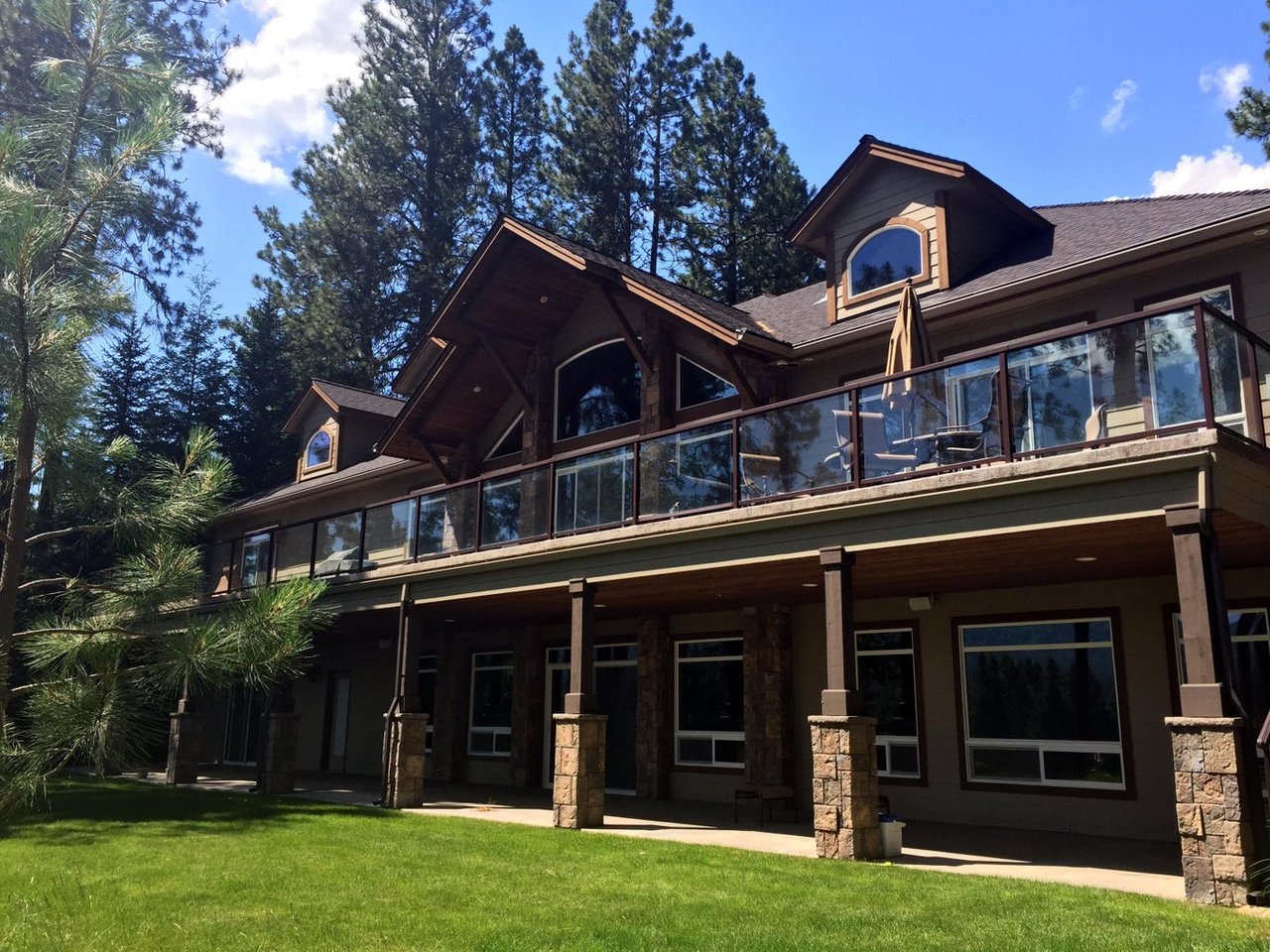 3258 E Ponderosa Blvd