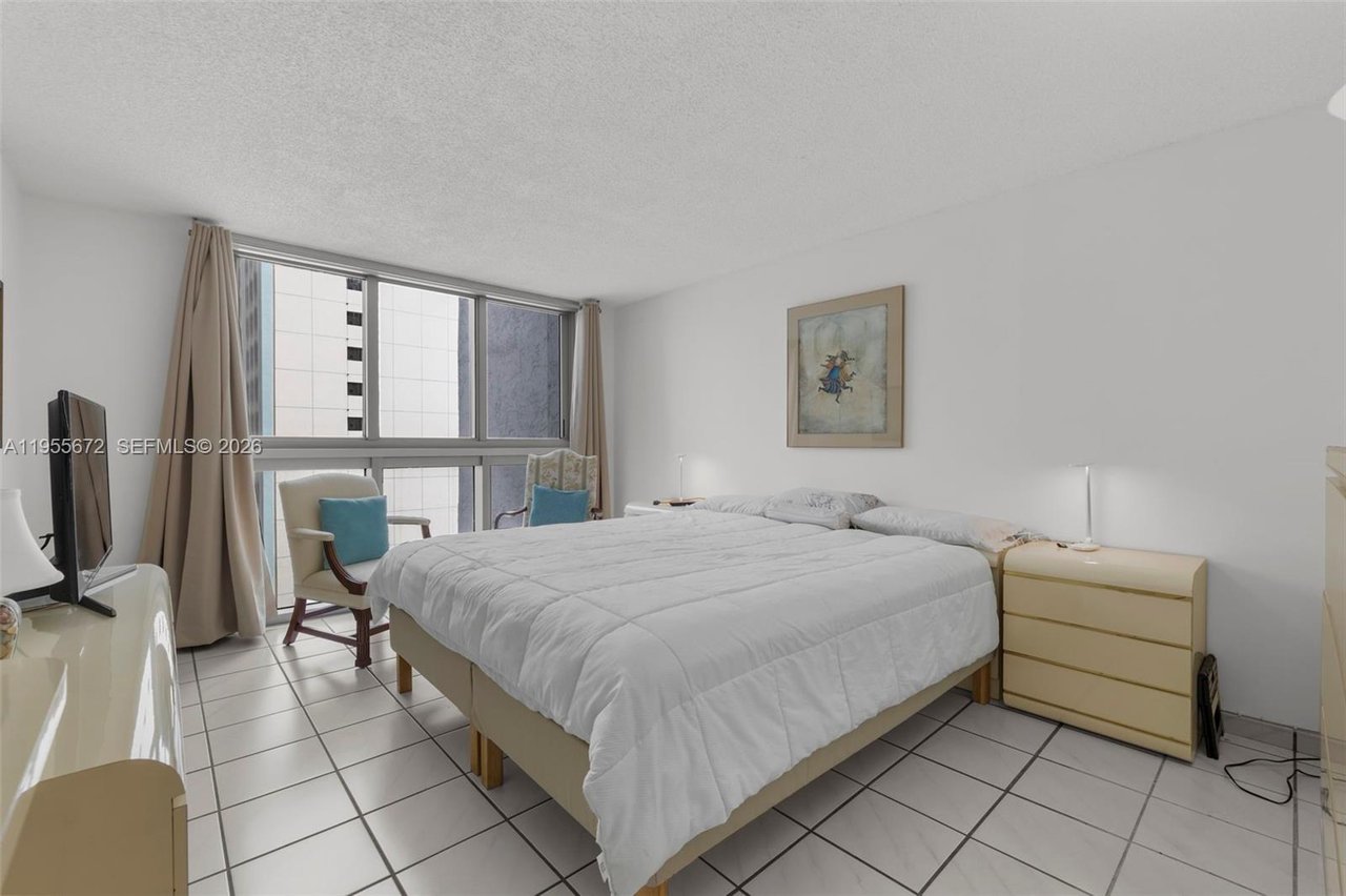 Mirasol Ocean Towers Condo, Unit 707 