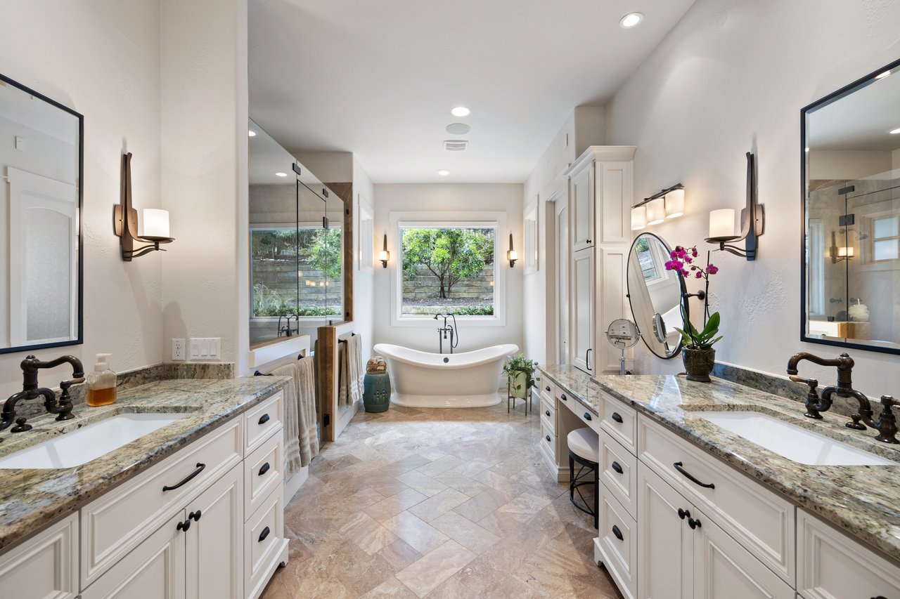 12821 Hacienda Ridge