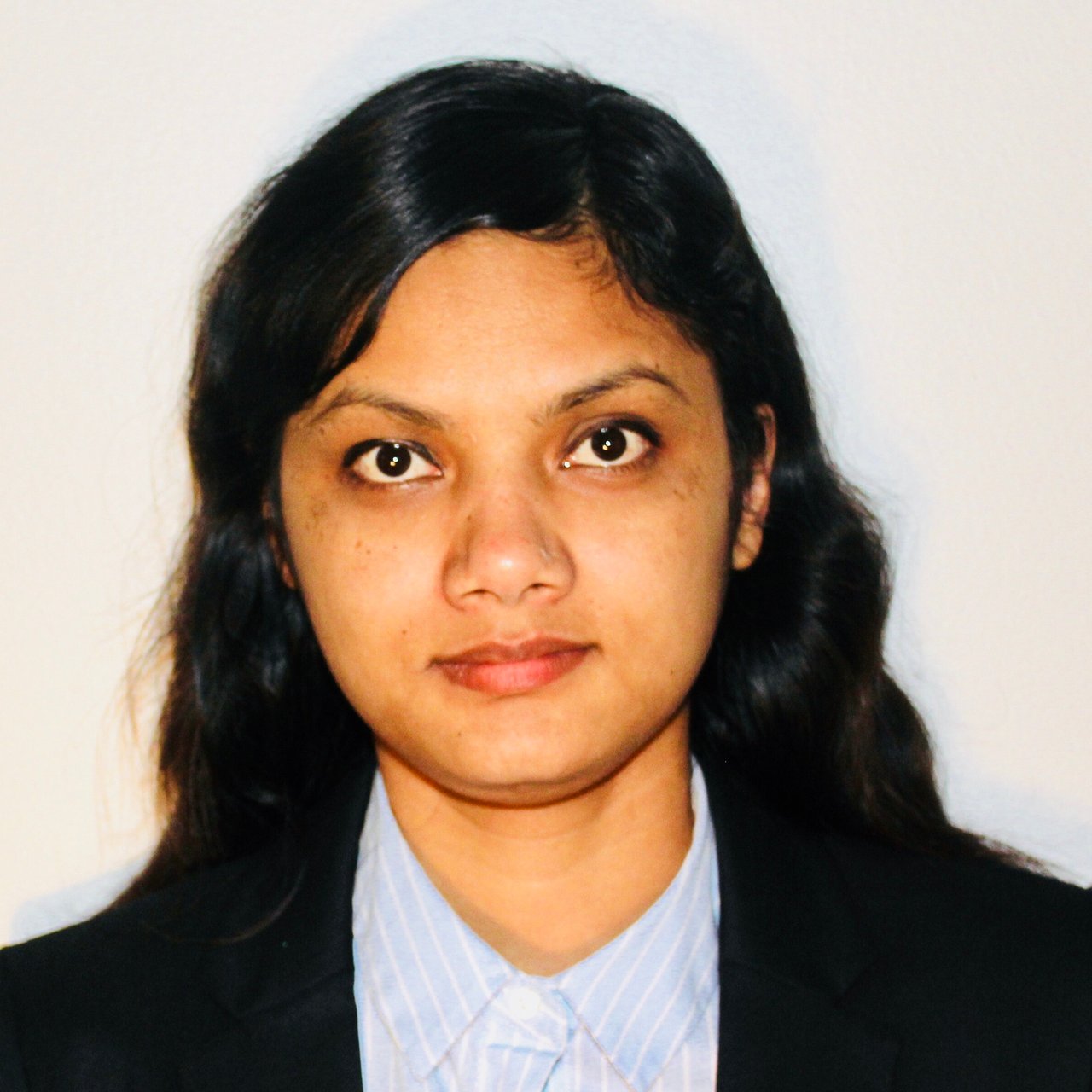Kusum Bhandari Nottingham MD, Real Estate Agent Headshot