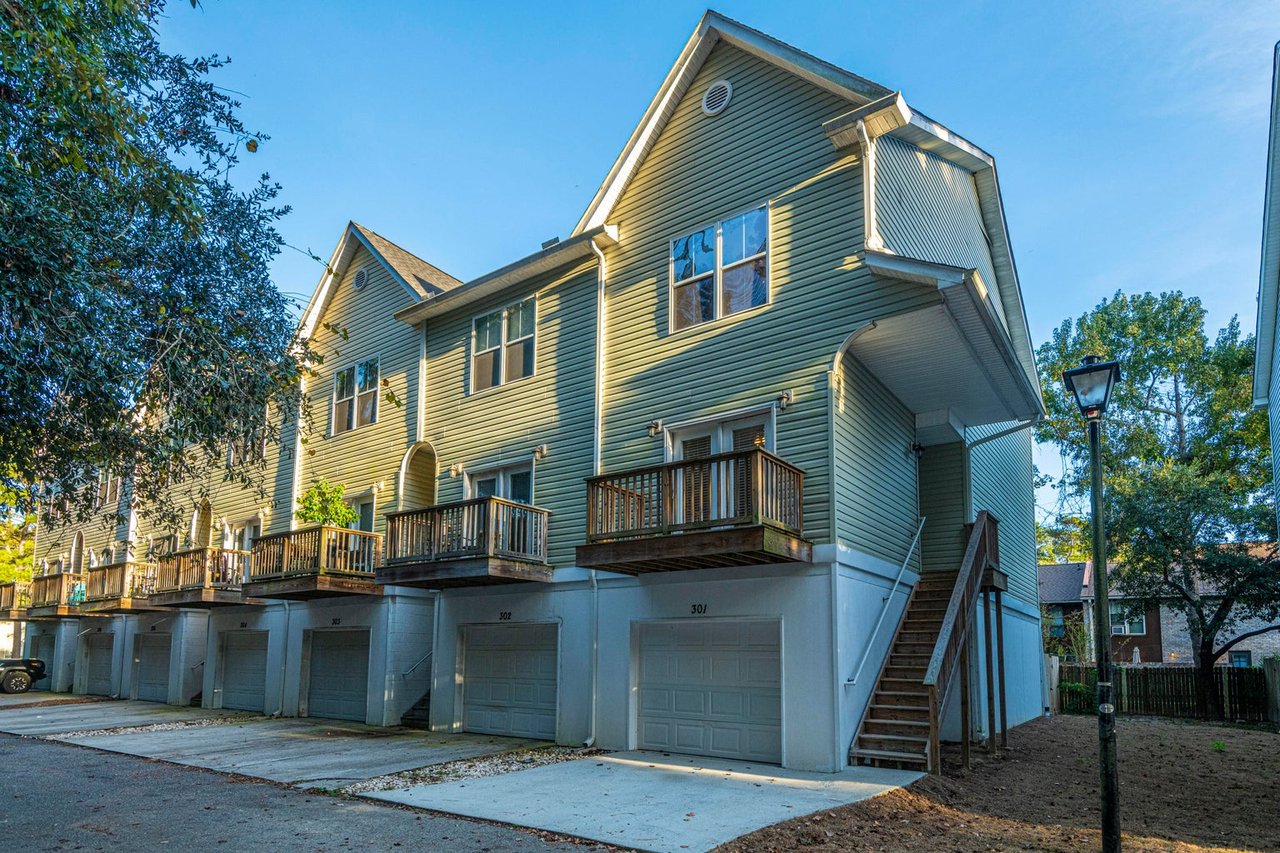 949 E Estates Boulevard 301