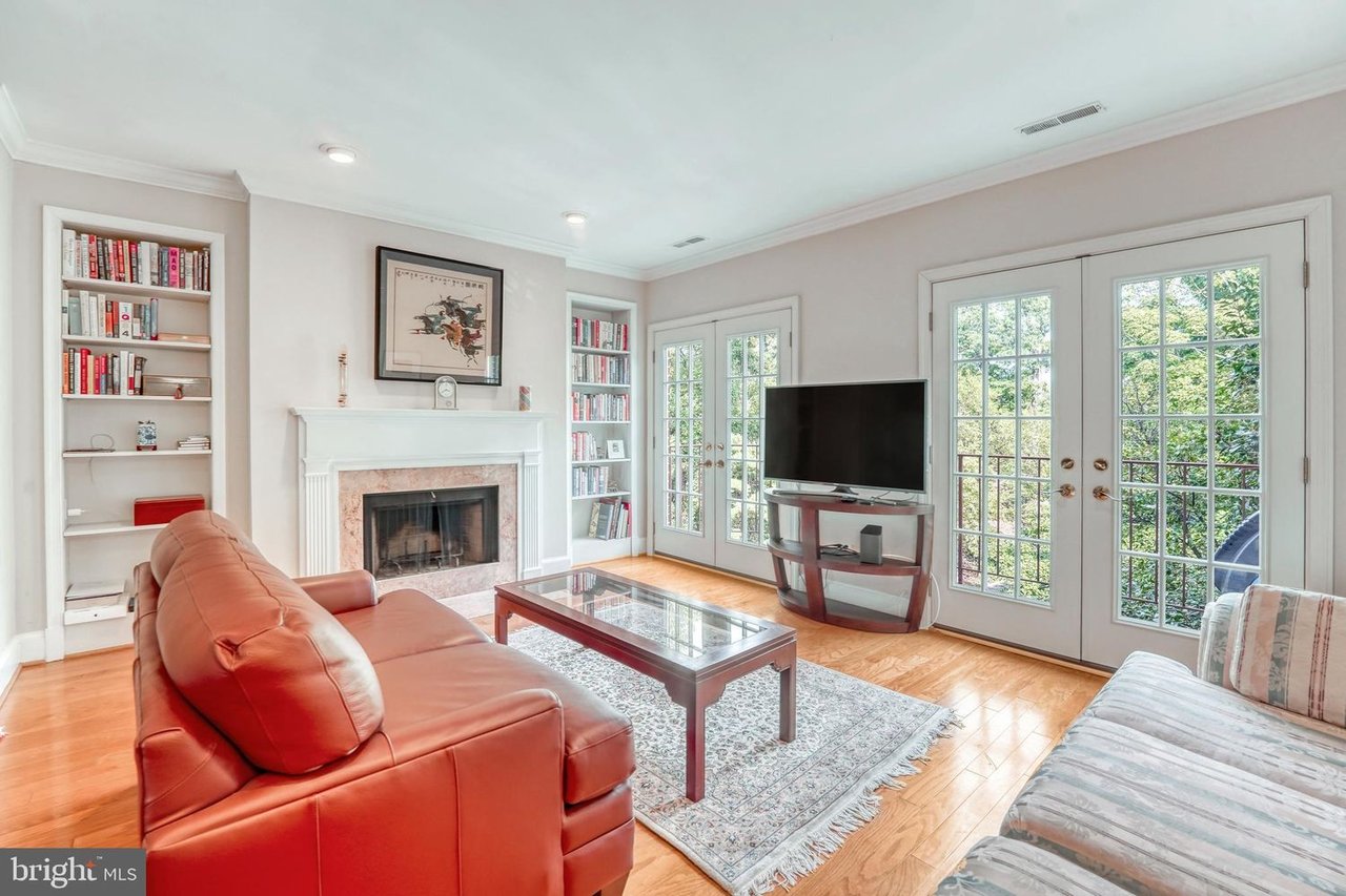 4331 Massachusetts Ave NW