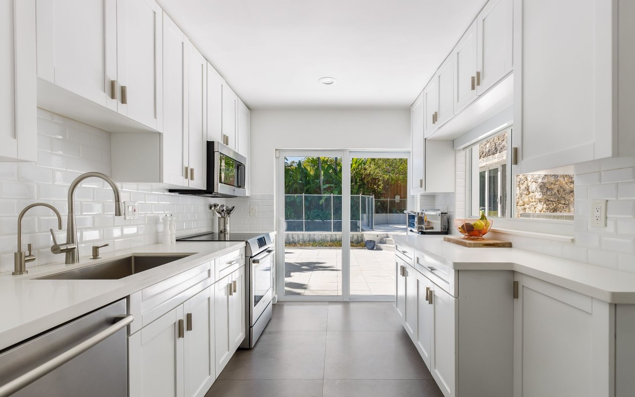 contact-form-background