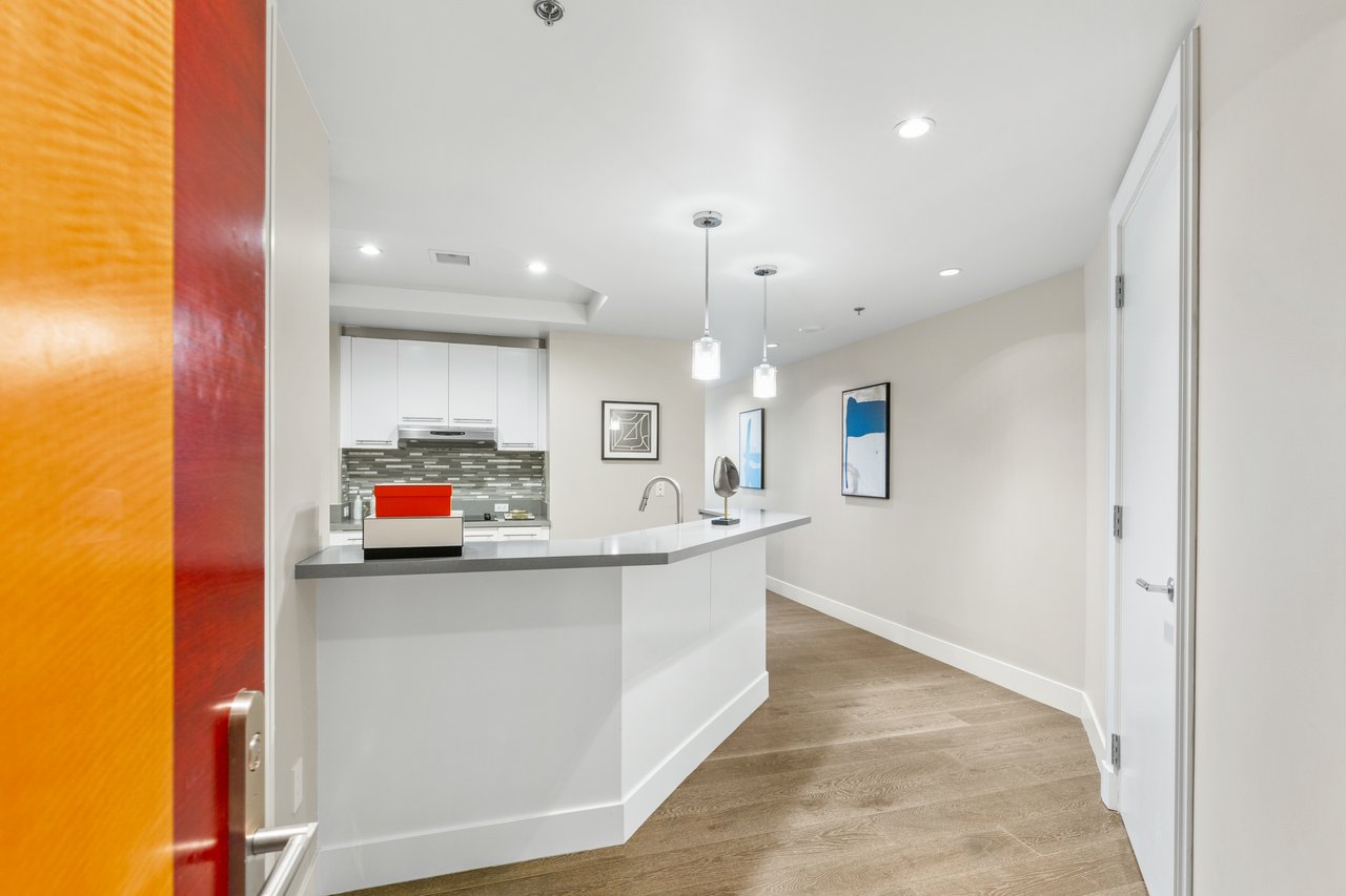 2700 Las Vegas Boulevard 2303