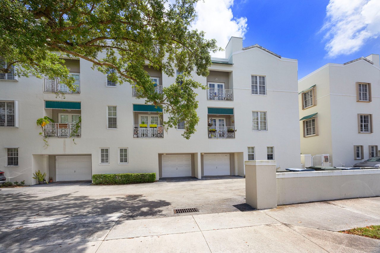 Tri-Level Townhome in the Heart of South Miami