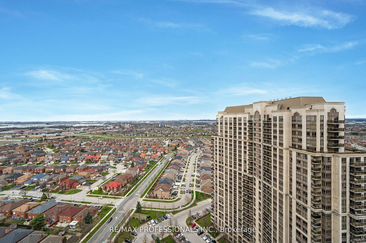 PENTHOUSE IN THE HUMBER MANSIONS