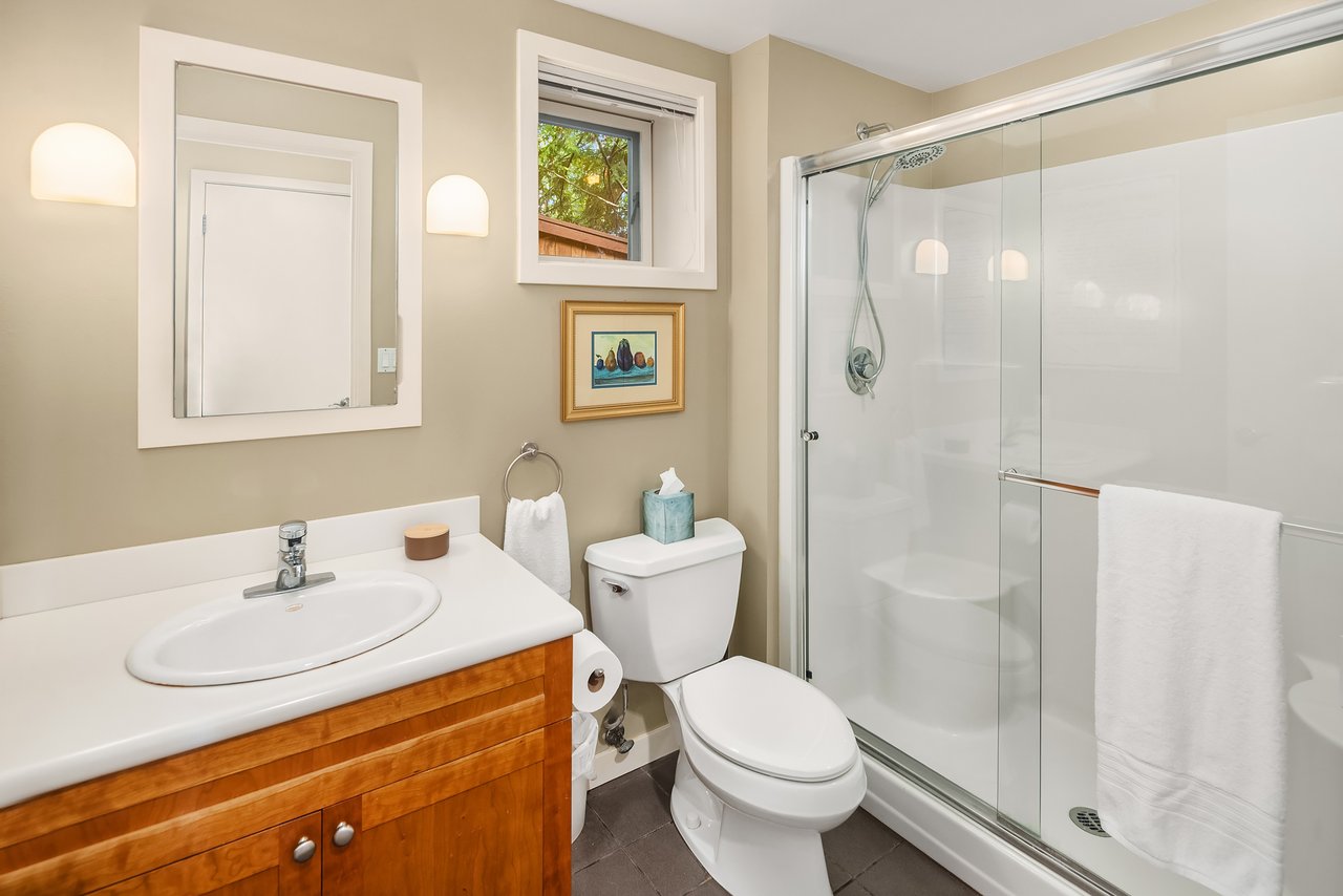 2604 W Lake Sammamish Pkwy NE
