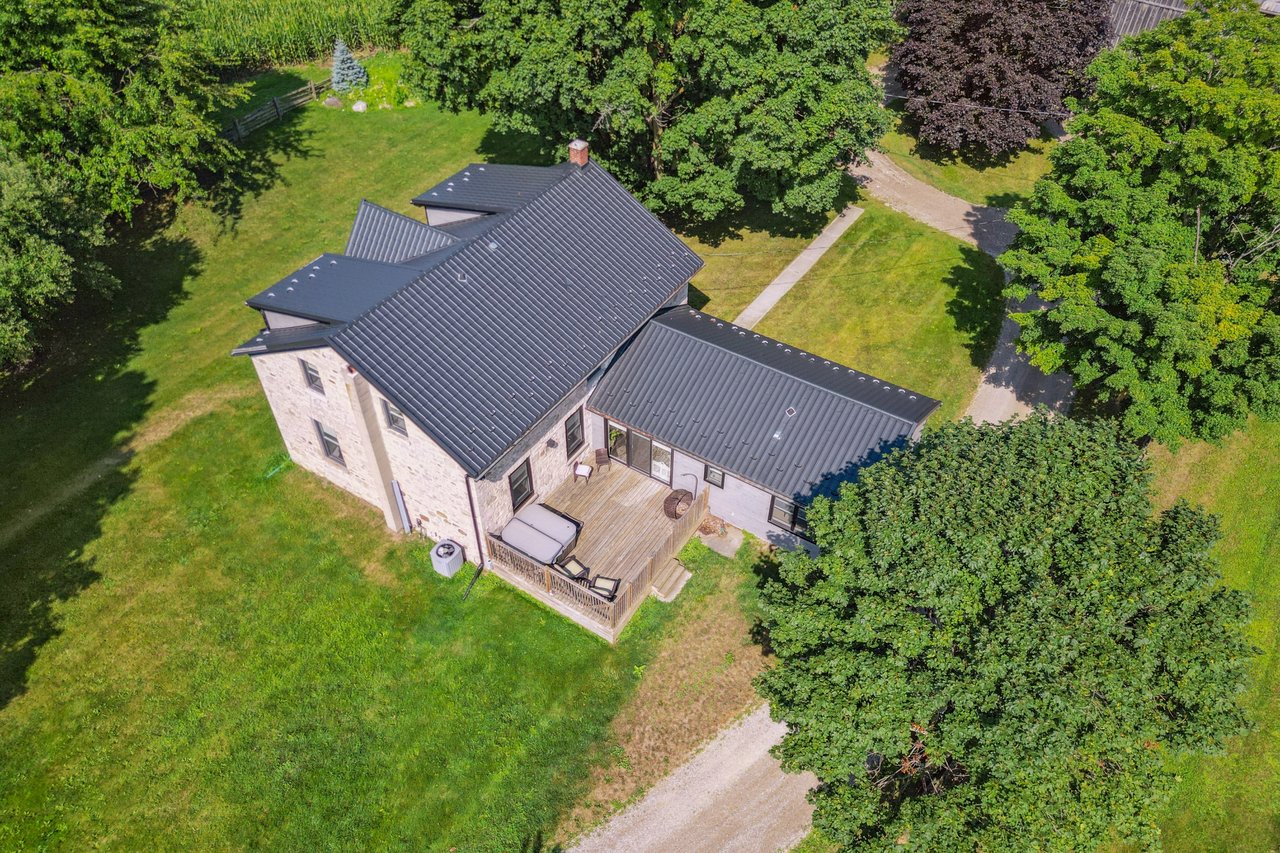 Extraordinary Equestrian Estate