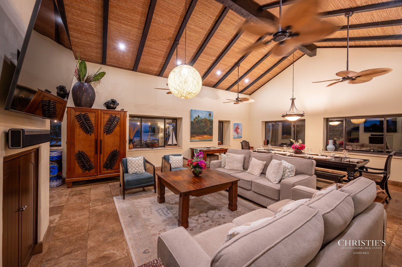 Casa Playa Bonita | Beachfront Luxury Estate in Playa Flamingo