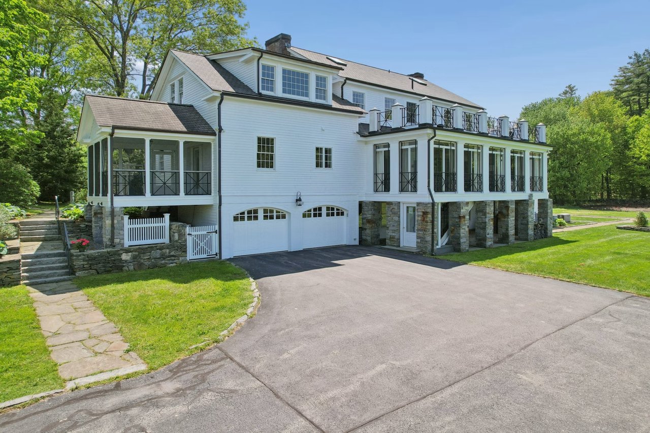 26 Madigan Ln