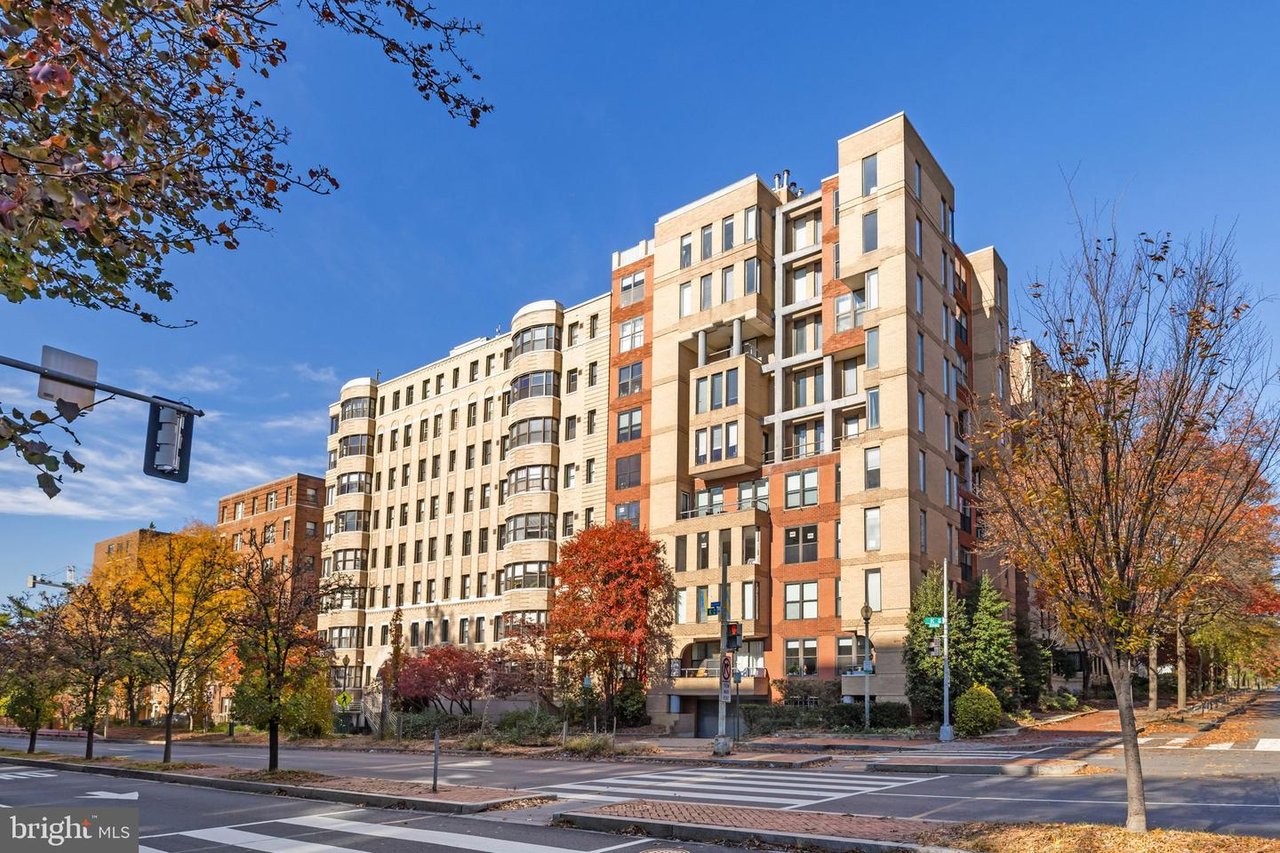 2515 K St NW #704