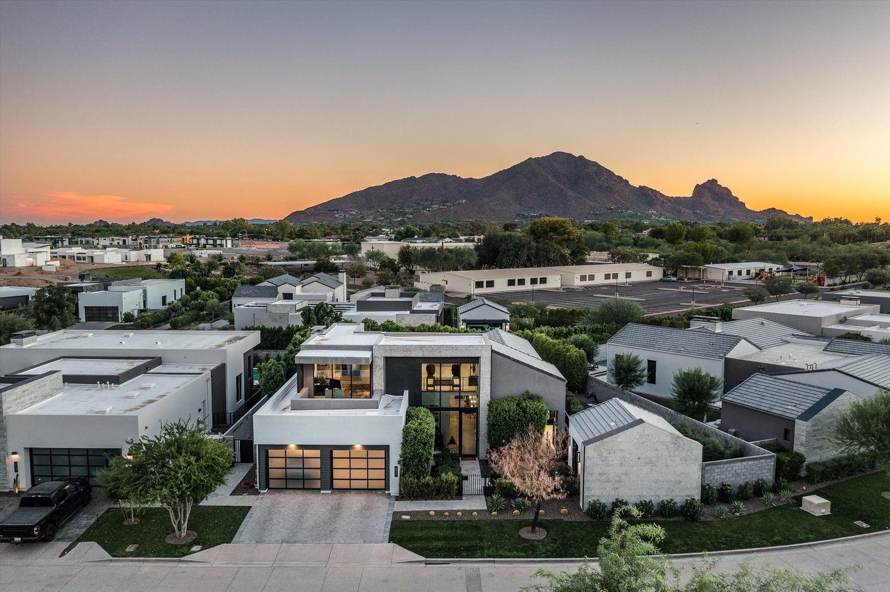 6917 E CACTUS WREN Road
