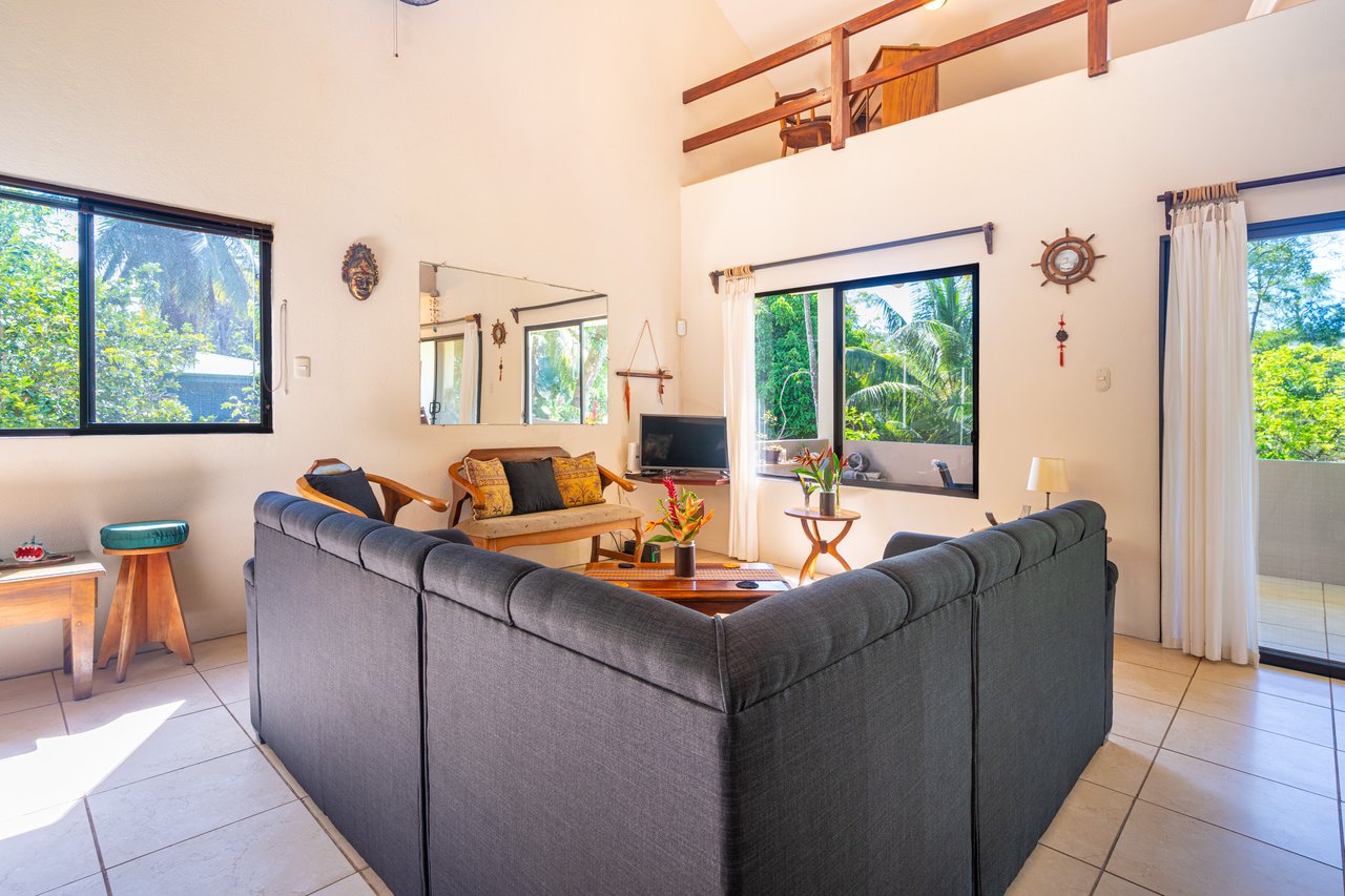 Casa Brisa de La Playa, 2 Bedroom Home Just Steps From the Beach!