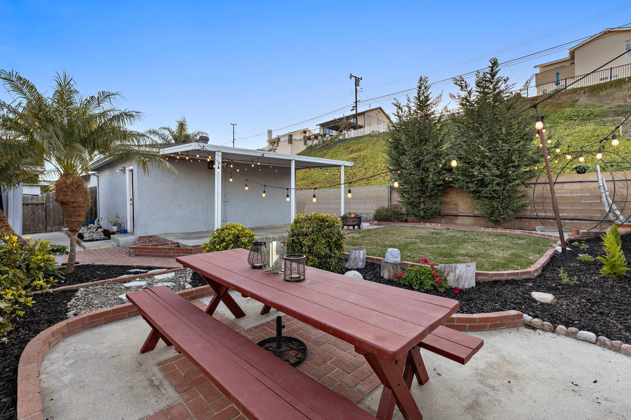 19141 Newland Ave.