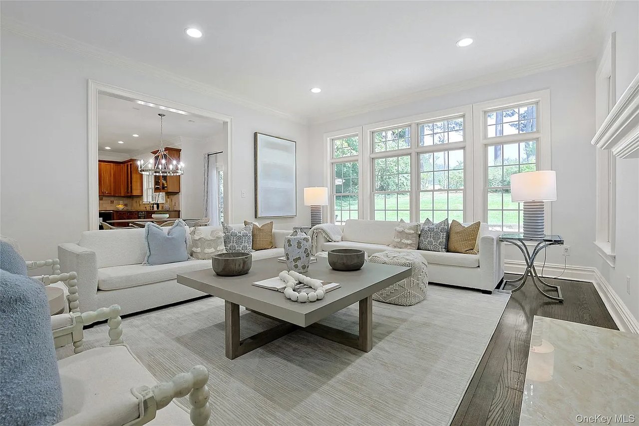 100 Fox Meadow Rd