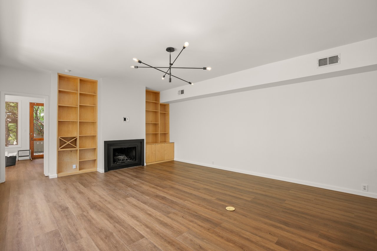 1111 W 12th