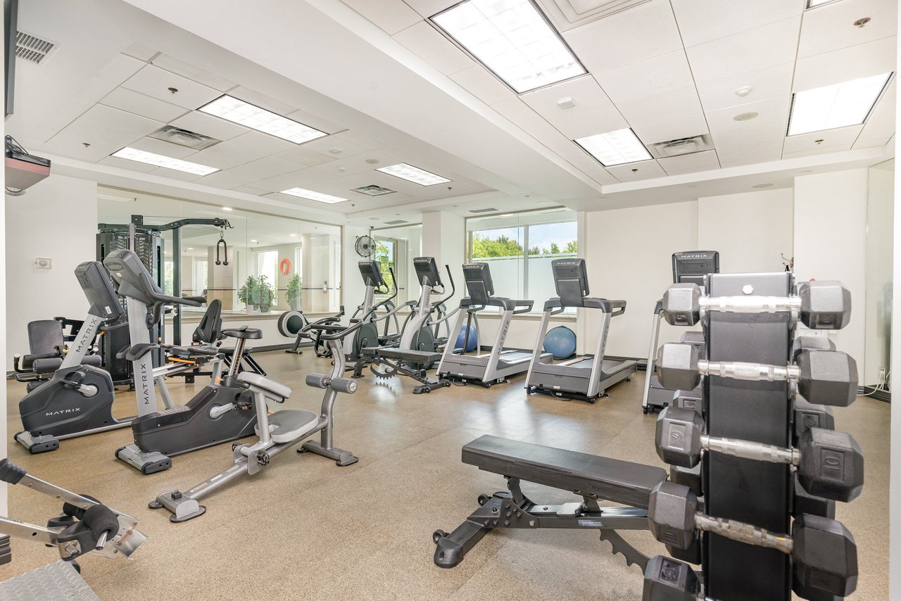 300 Bloor Street East, Suite 2107