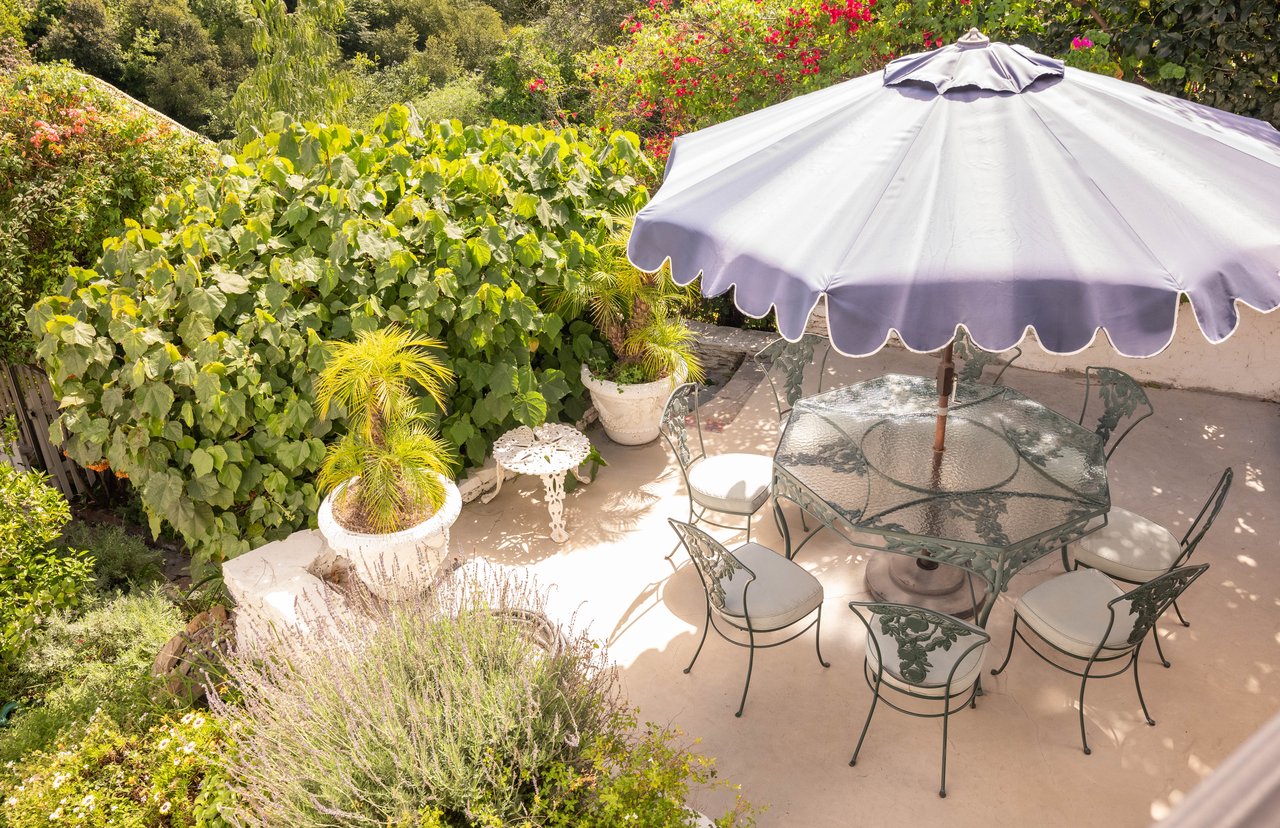 3922 Glenridge Dr, Sherman Oaks 