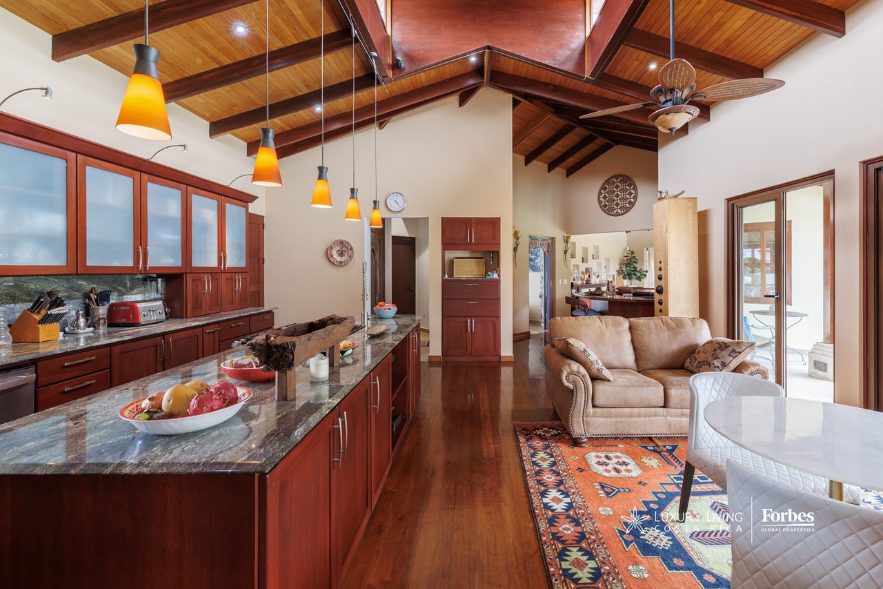 21470 - The Atenas Estate: Residencia de Lujo en Venta en Atenas