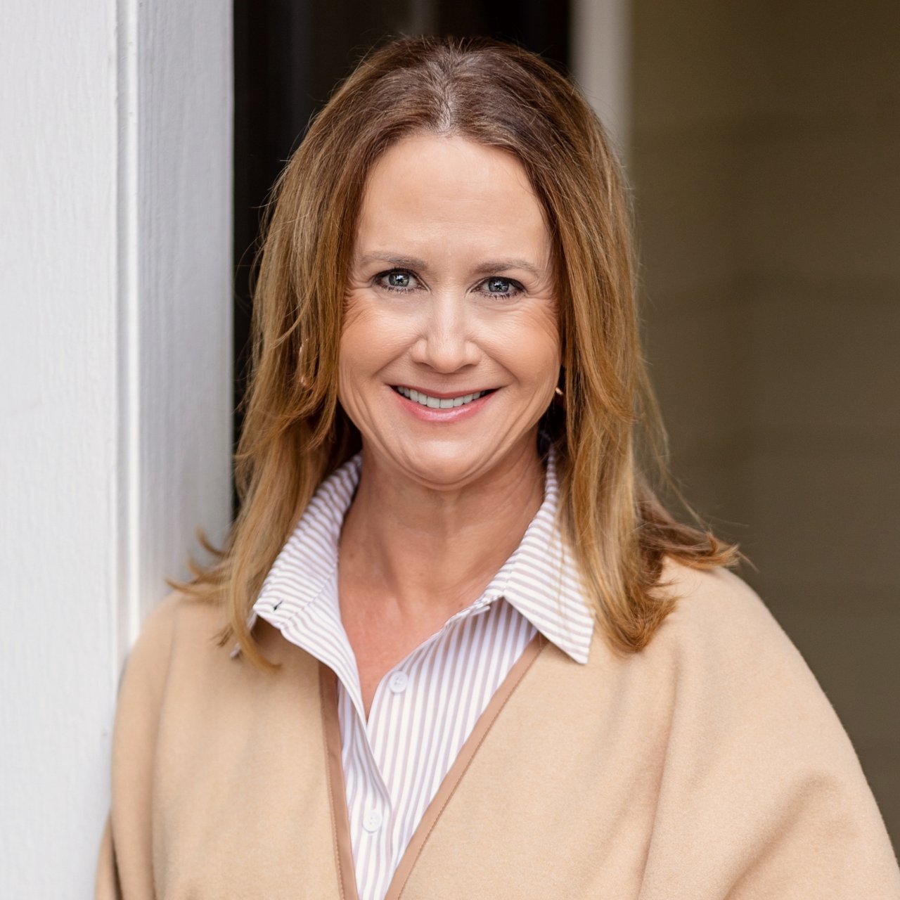 Leslie Davenport Austin TX, Real Estate Agent Headshot