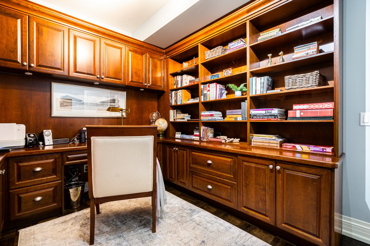 275 Glen Manor Dr E