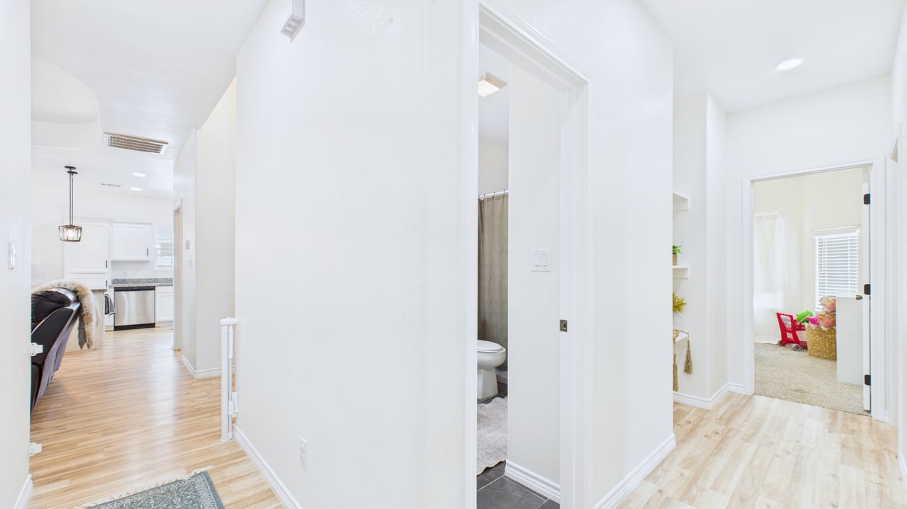 1503 Mimosa St.