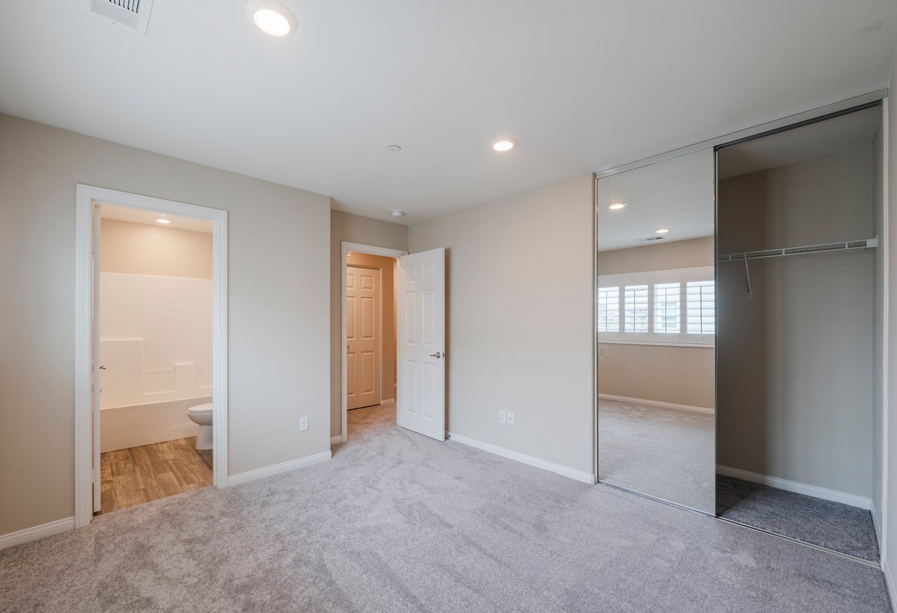14418-5 Plum Lane