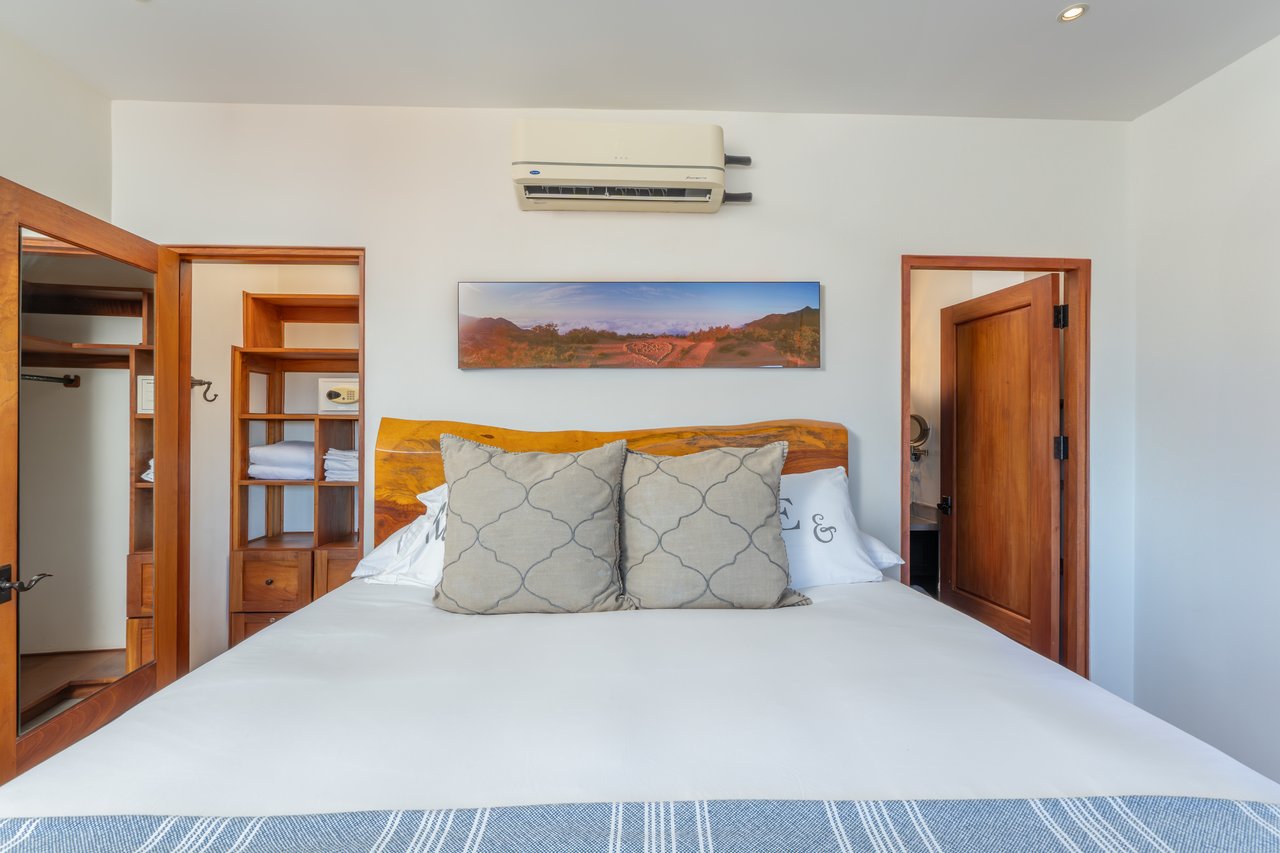 32 Plaza Central | Oceanview 2-Bedroom Luxury Flat in Las Catalinas - Prime Location near Playa Danta
