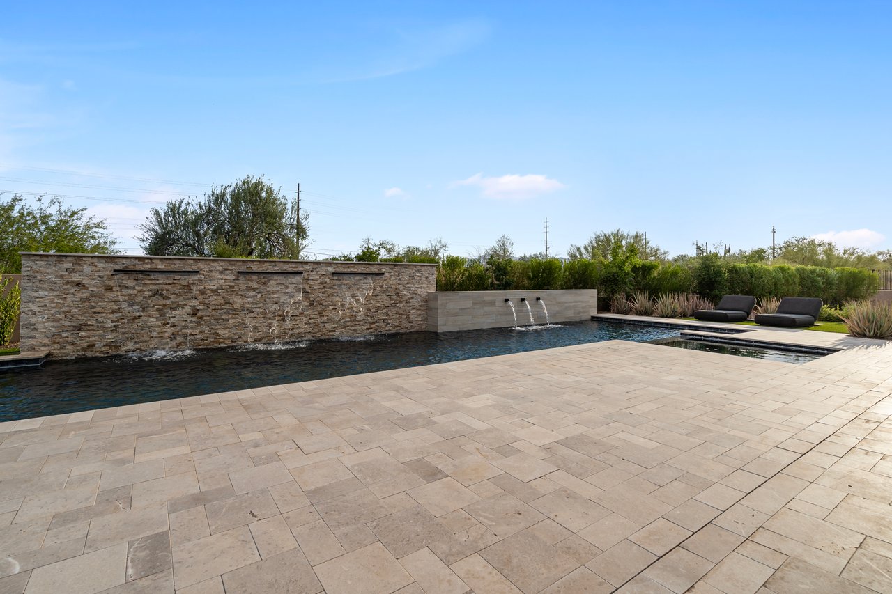 17237 E DESERT VISTA Trail