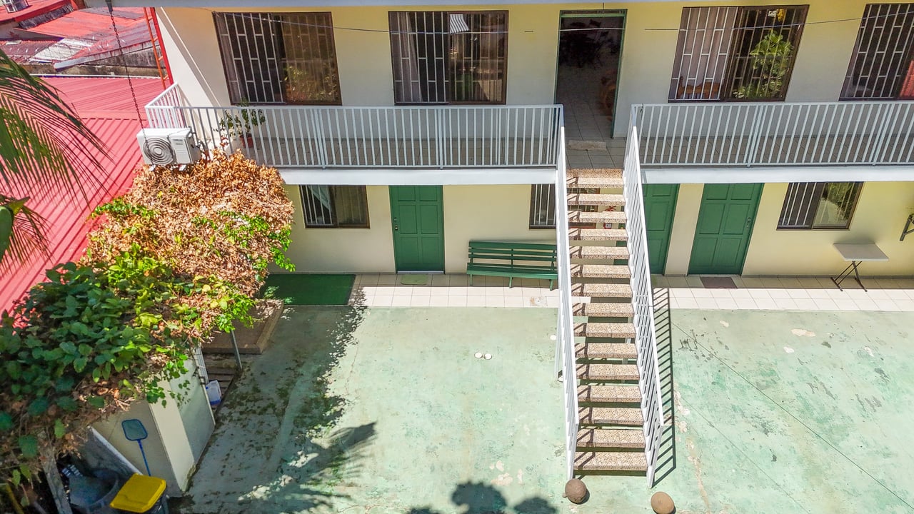 Fully equipped 4 Unit Apartment/Hotel complex 70 meters from the entrance to world-famous Marino Ballena National Park