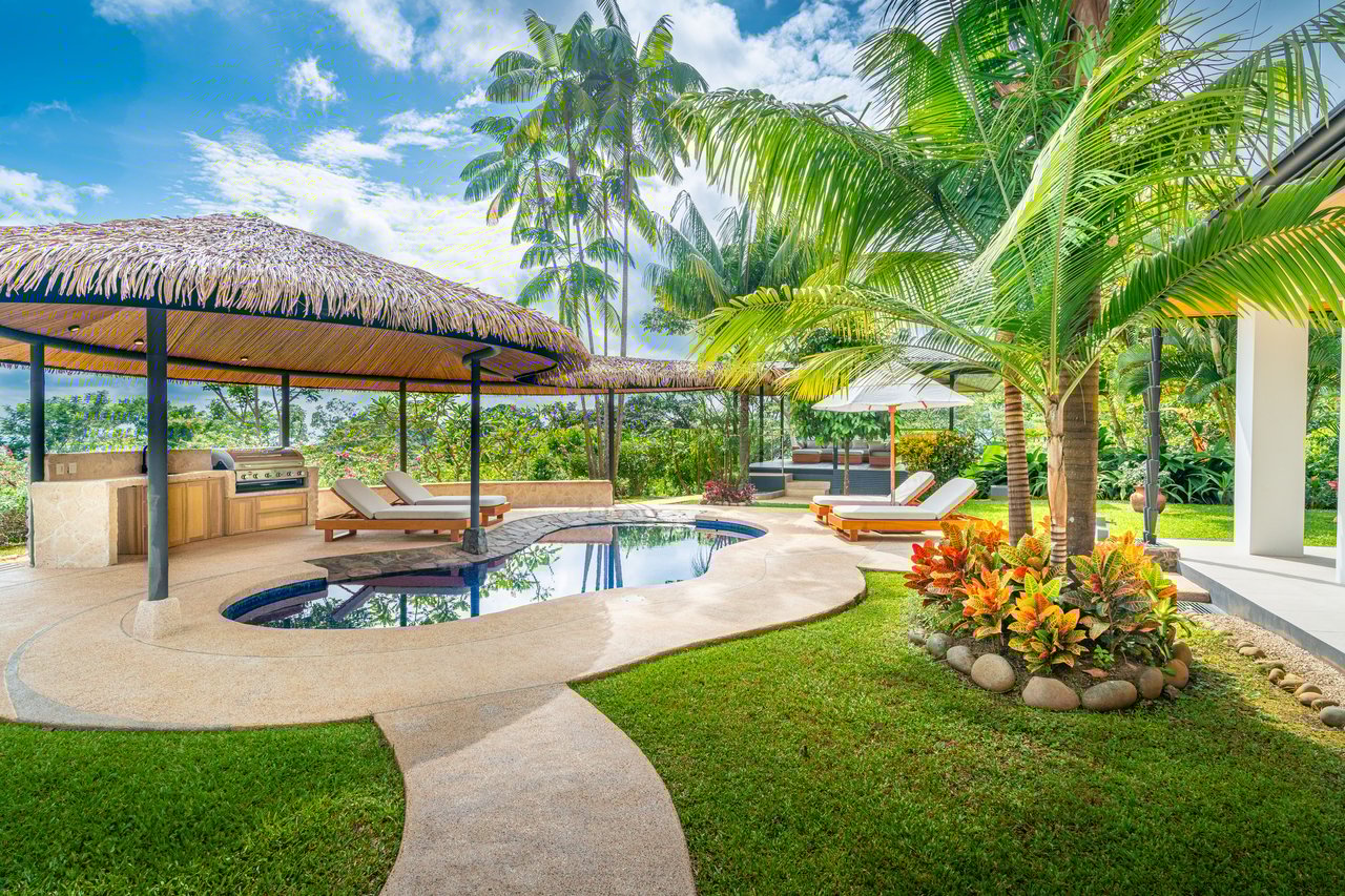Casa Otra Vida – A Private Jungle Retreat with Ocean Views & Off-Grid Luxury
