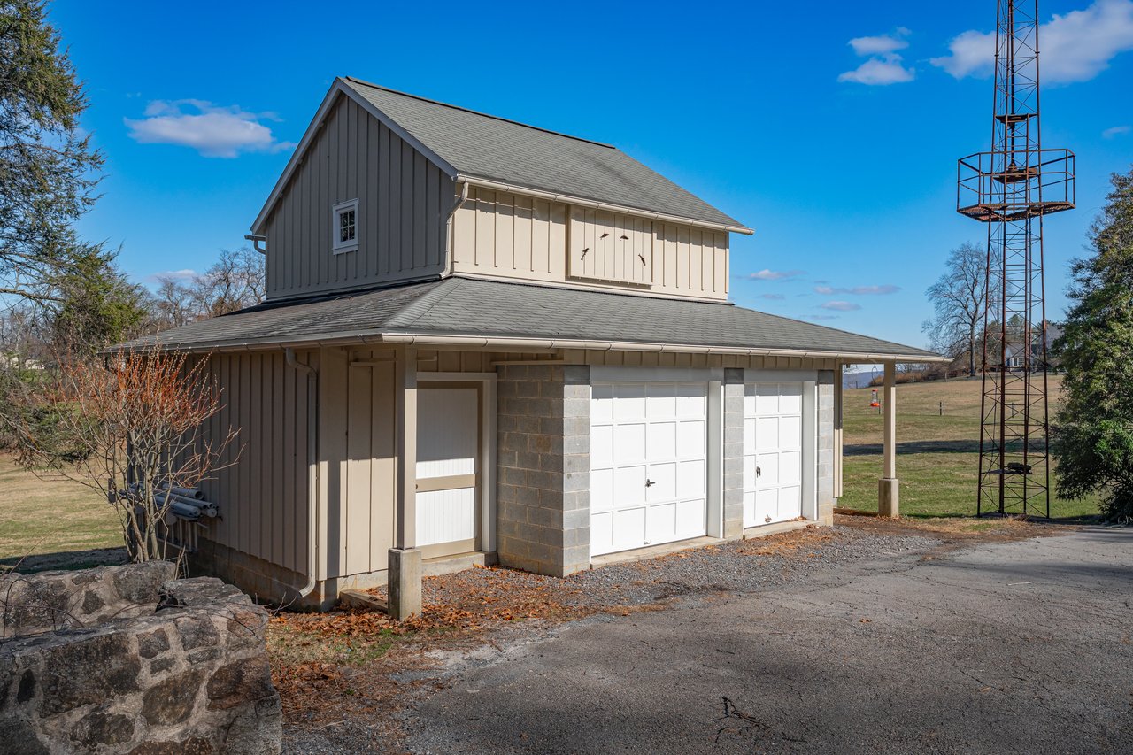 2016 Stonesthrow Road