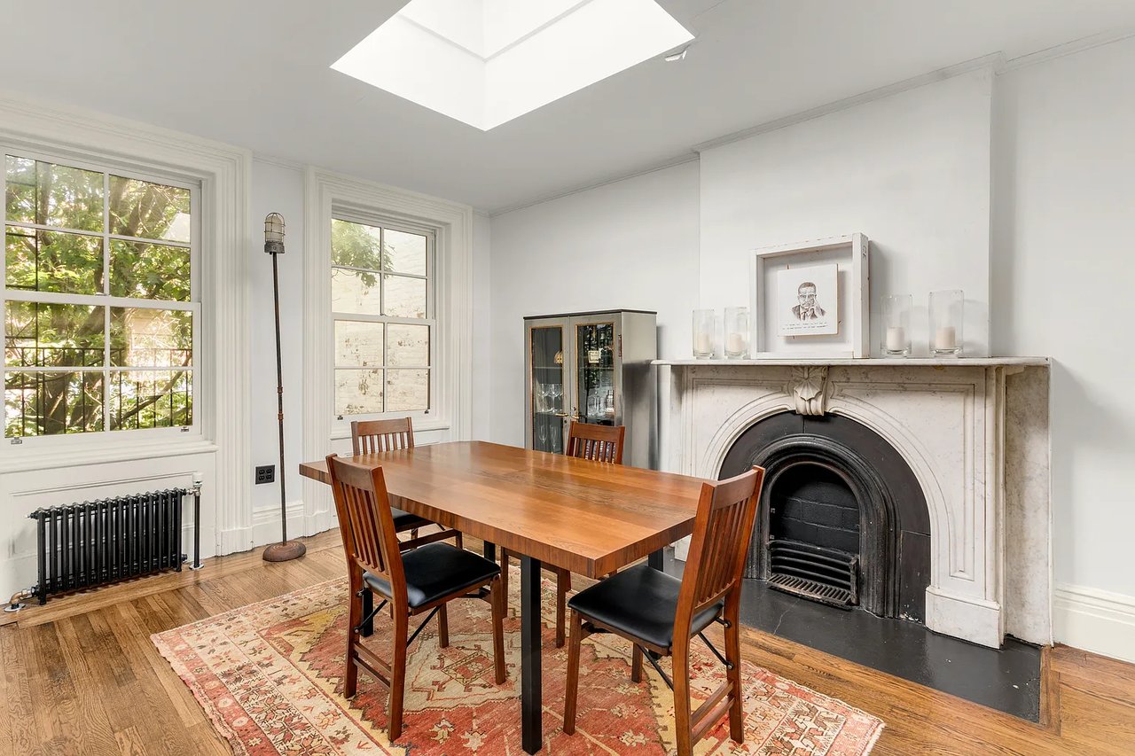 23 Bank St #3/4