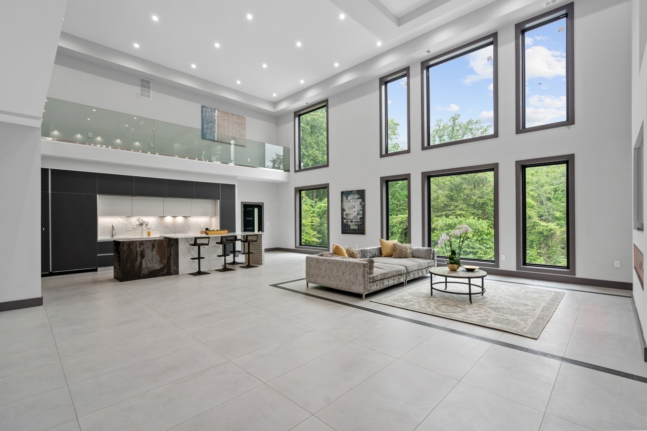 9100 Mill Pond Valley Dr