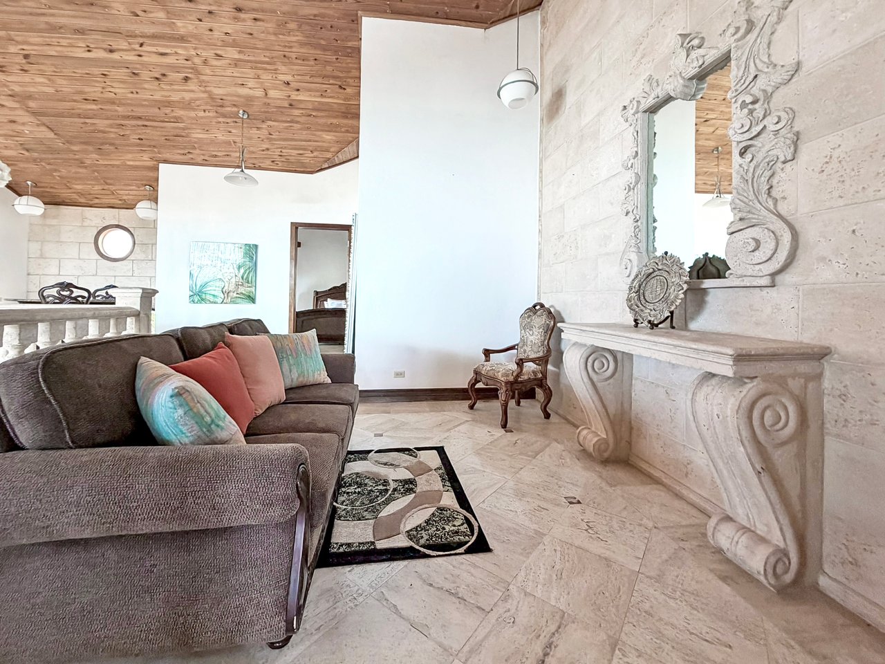 565 Parham Town 7 Bedroom Villa