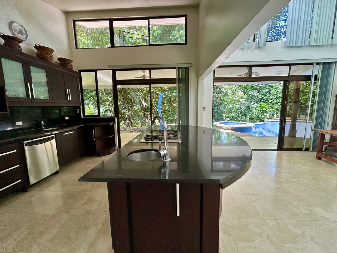 Fixer-Upper Home with an studio Office in Palmar Norte on a 4-Hectare Property