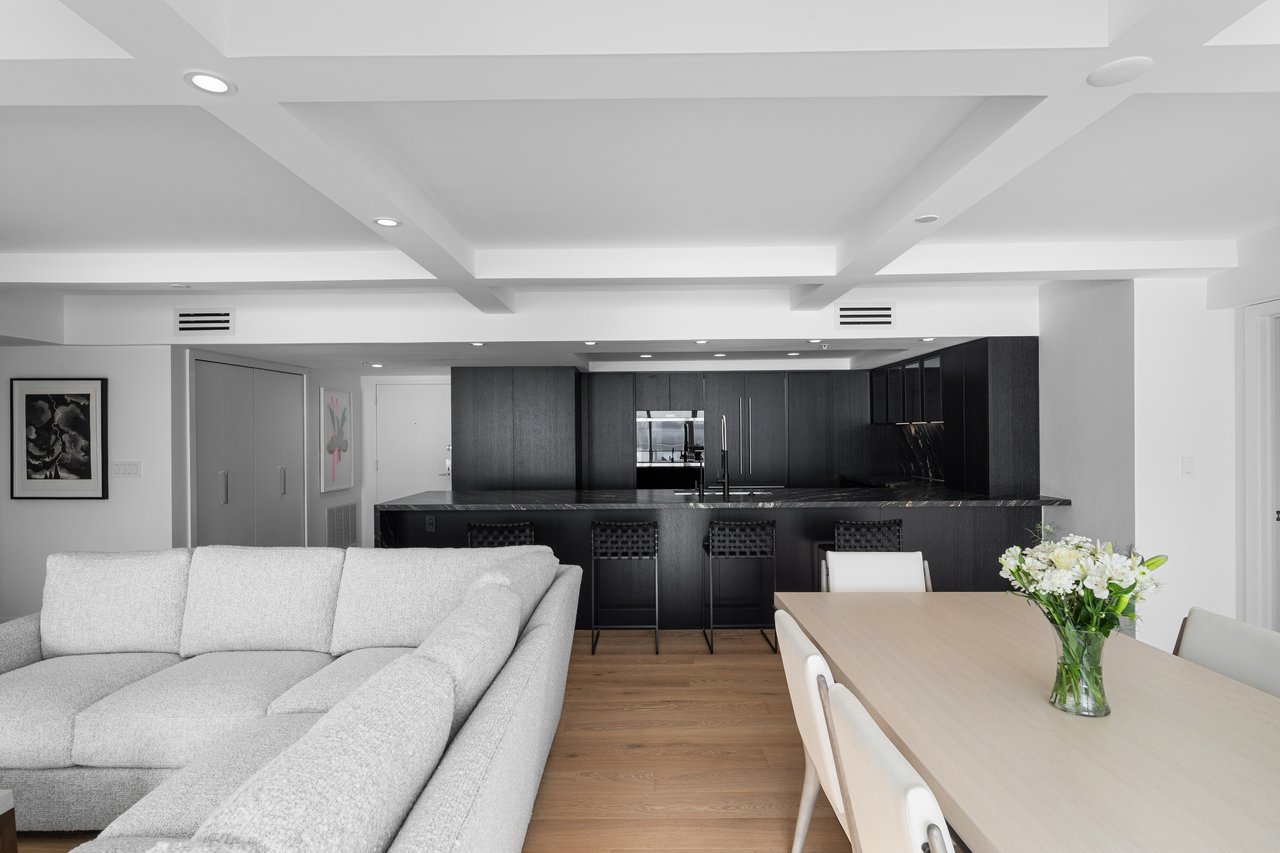 1800 Sunset Harbour 1202/04